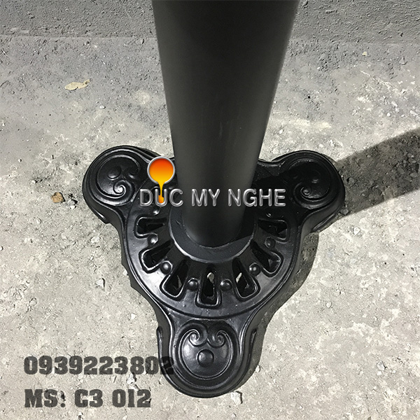 Bàn cafe 3 chân gang đúc giá rẻ C3 012
